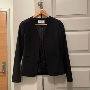 Aritzia Babaton Modern Blazer, sz 00 black